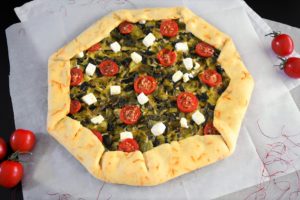 Galeta so praz i sirenje-Serviranje-bellakujna