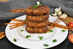 Koftinja so solenki-Serviranje-bellakujna