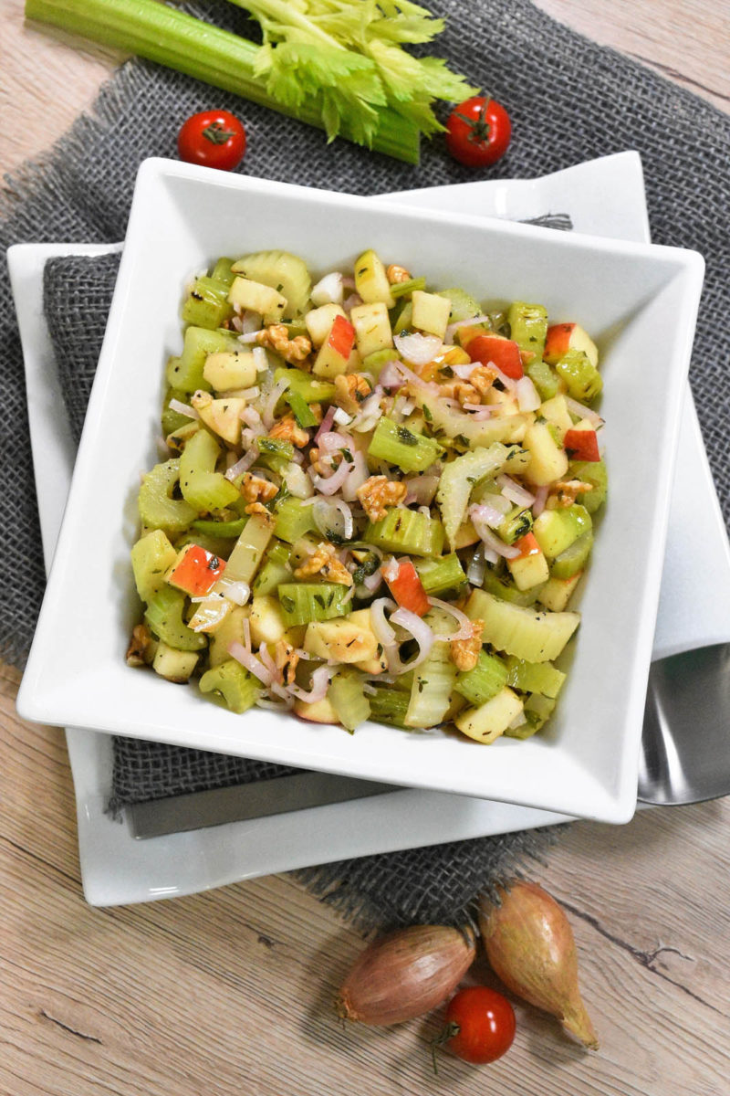 Salata od steblenca od celer na mediteranski stil-Vegansko-bellakujma