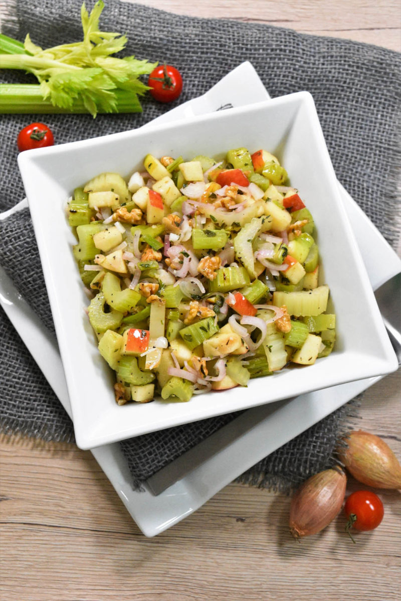 Salata od steblenca od celer na mediteranski stil-Vegetarijansko-bellakujna