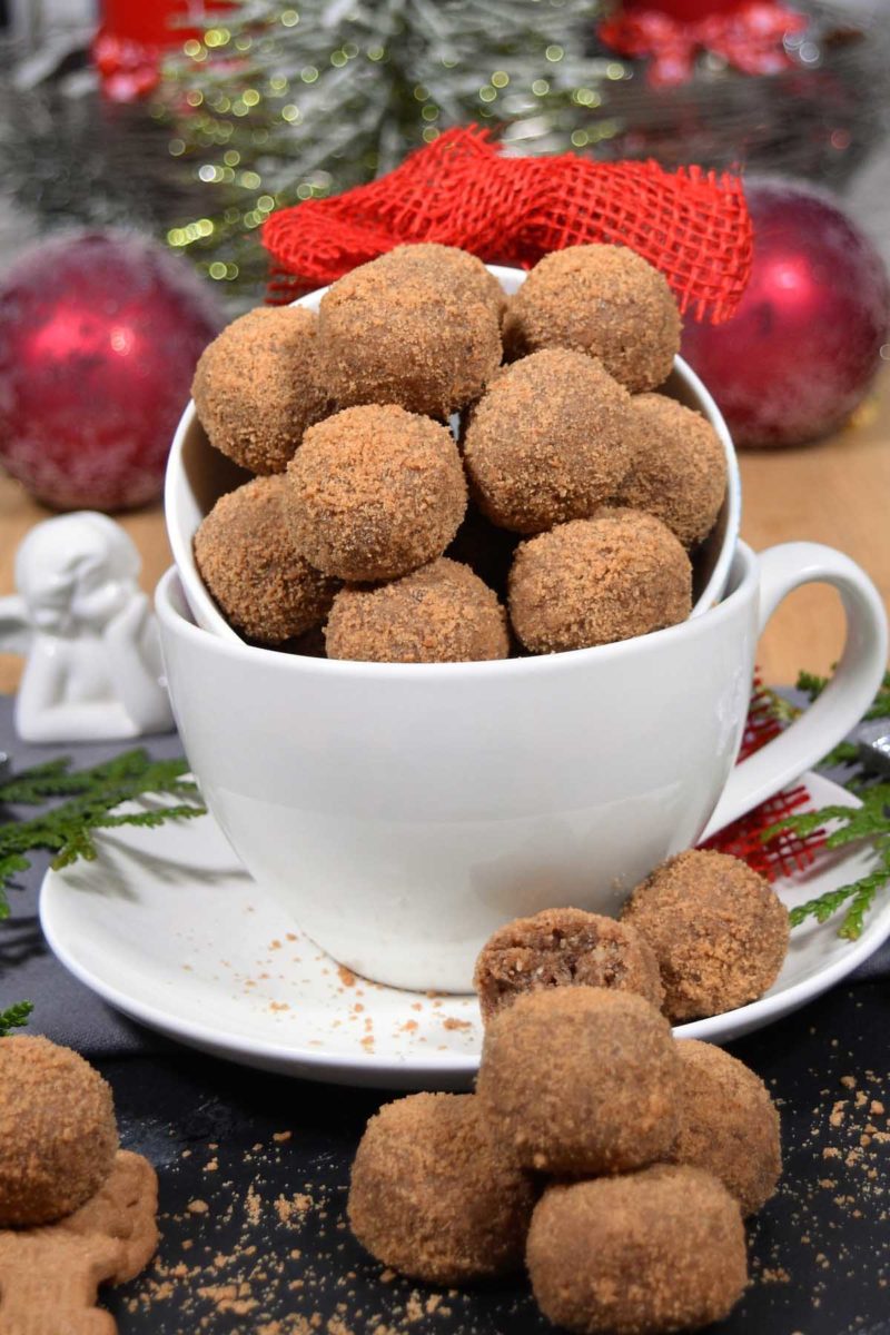 Pralini so spekulosi i nutela-Bombici-bellakujna