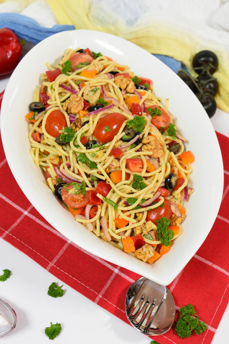 Salata so spageti na mediteranski stil-Recept idei-bellakujna