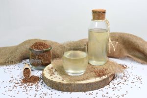 Zdrav pijalok od leneno seme-Serviranje-bellakujna