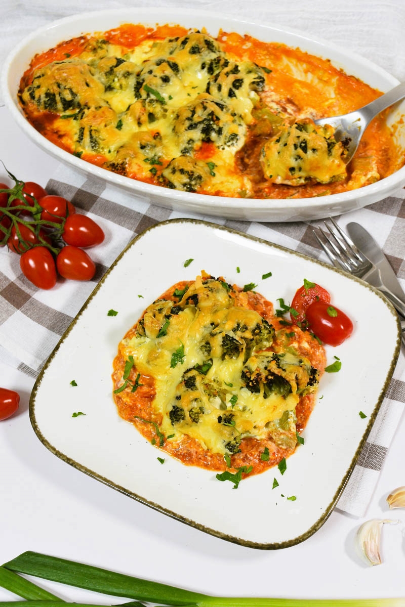 Potpecena brokula so sos od domati-Prilog-bellakujna