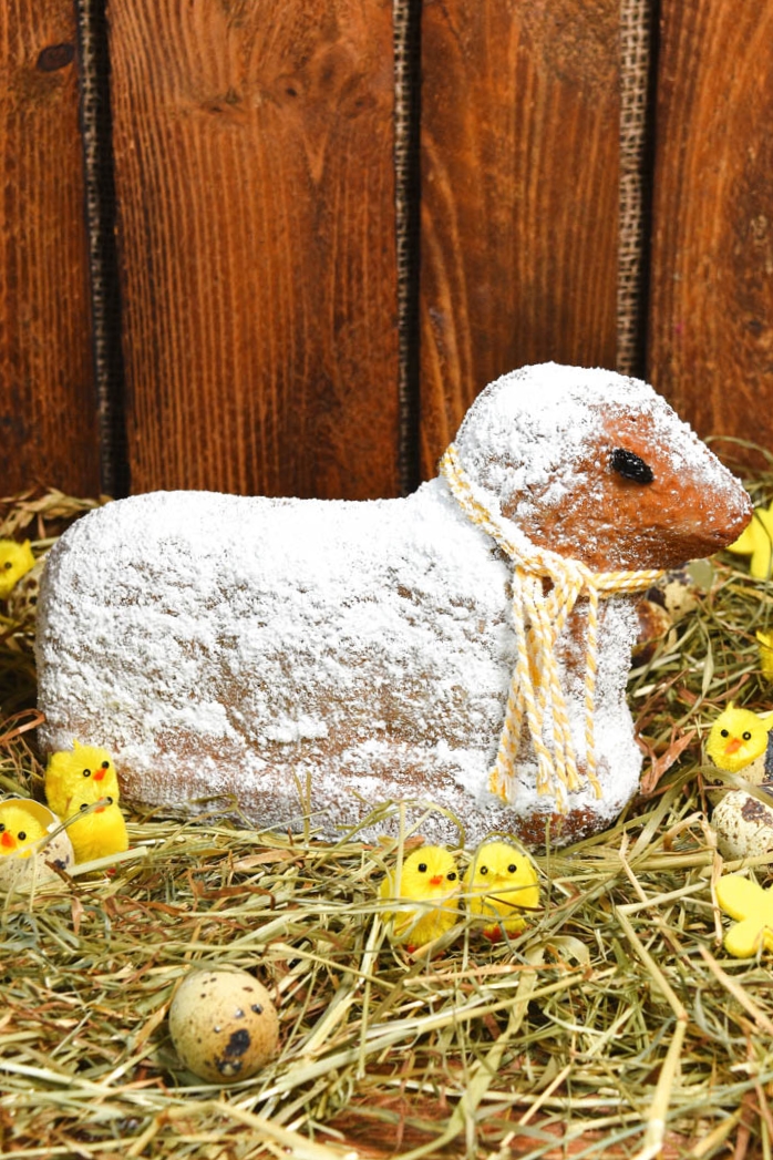 Veligdensko jagne so bademi i portokal-Slatki pecenja-bellakujna