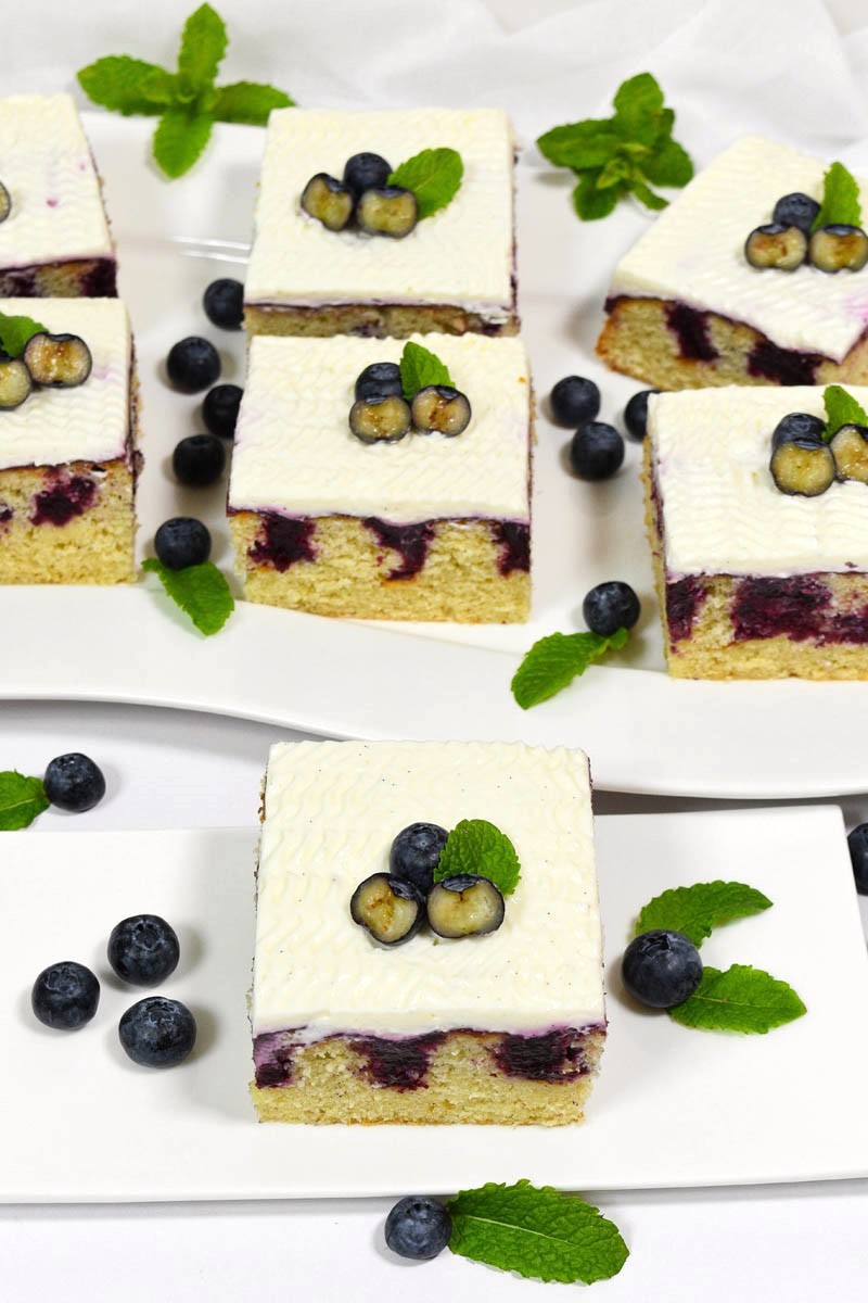 Torta so borovinki-Poke-Cake-Desert-bellakujna