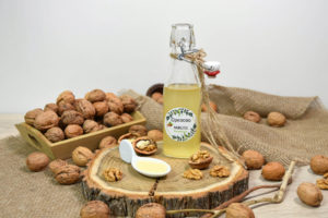 Orevovo maslo - napravete sami-Serviranje-bellakujna